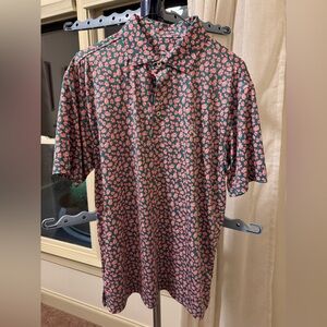 Men’s Rhoback Azalea polo size medium